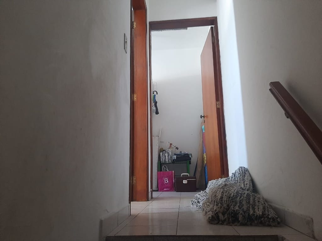 Casa, 4 quartos, 180 m² - Foto 1