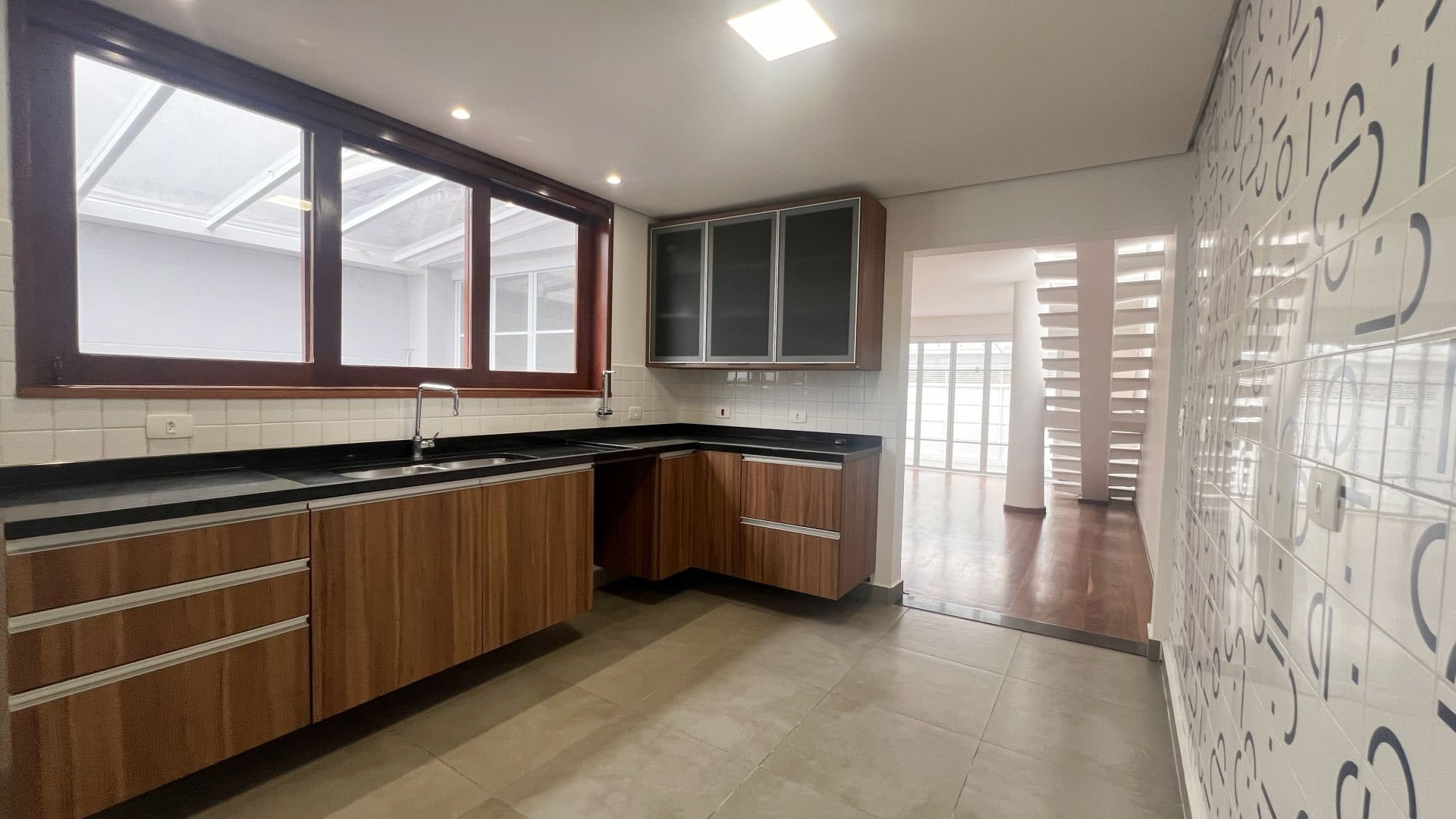 Casa, 3 quartos, 240 m² - Foto 15