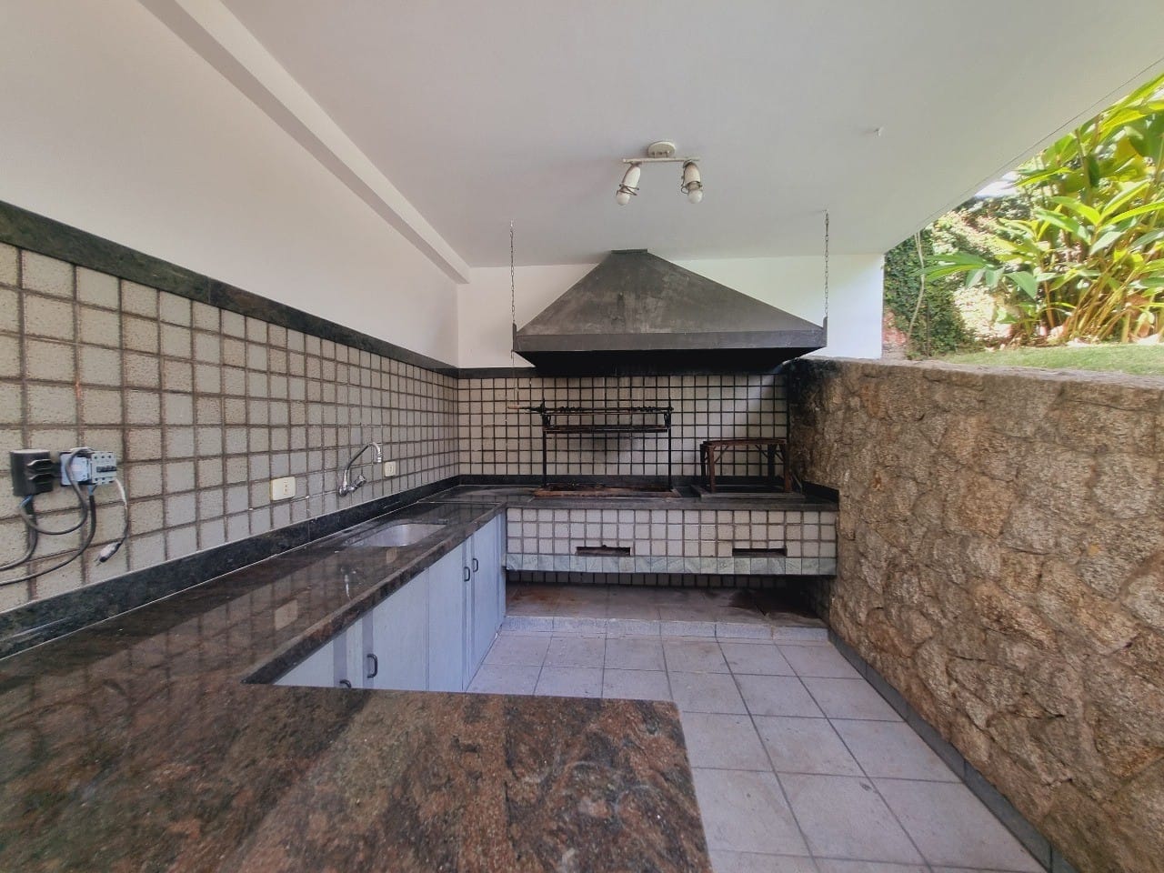 Casa à venda com 4 quartos, 945m² - Foto 16