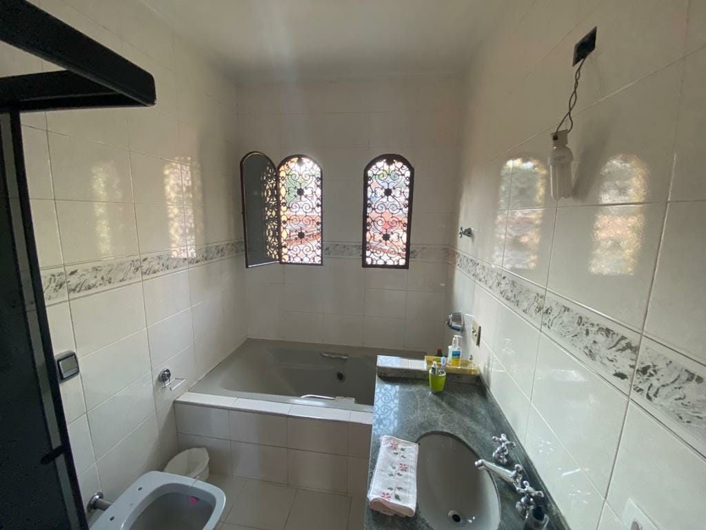 Casa, 3 quartos, 245 m² - Foto 19