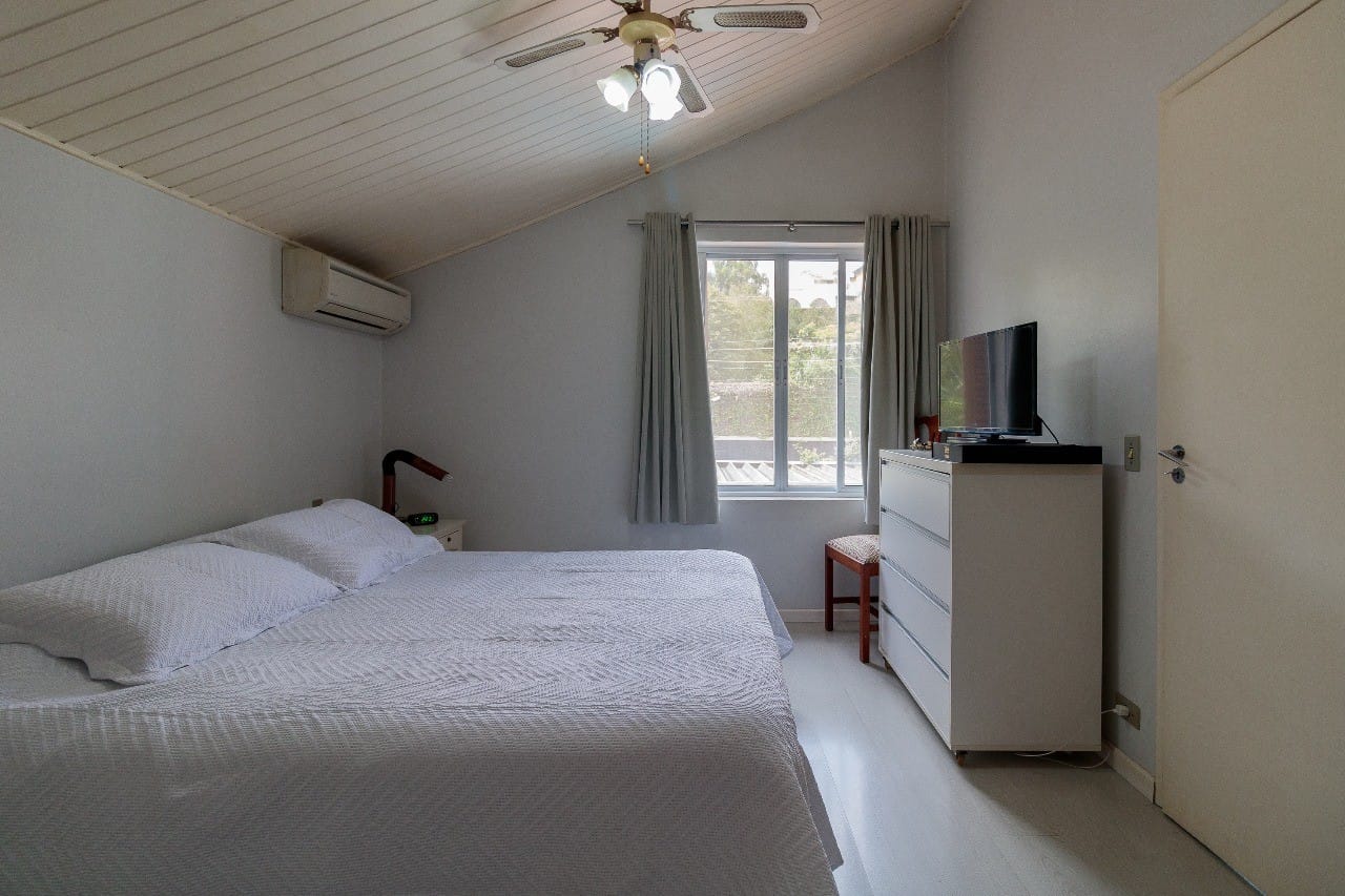 Casa, 4 quartos, 240 m² - Foto 38