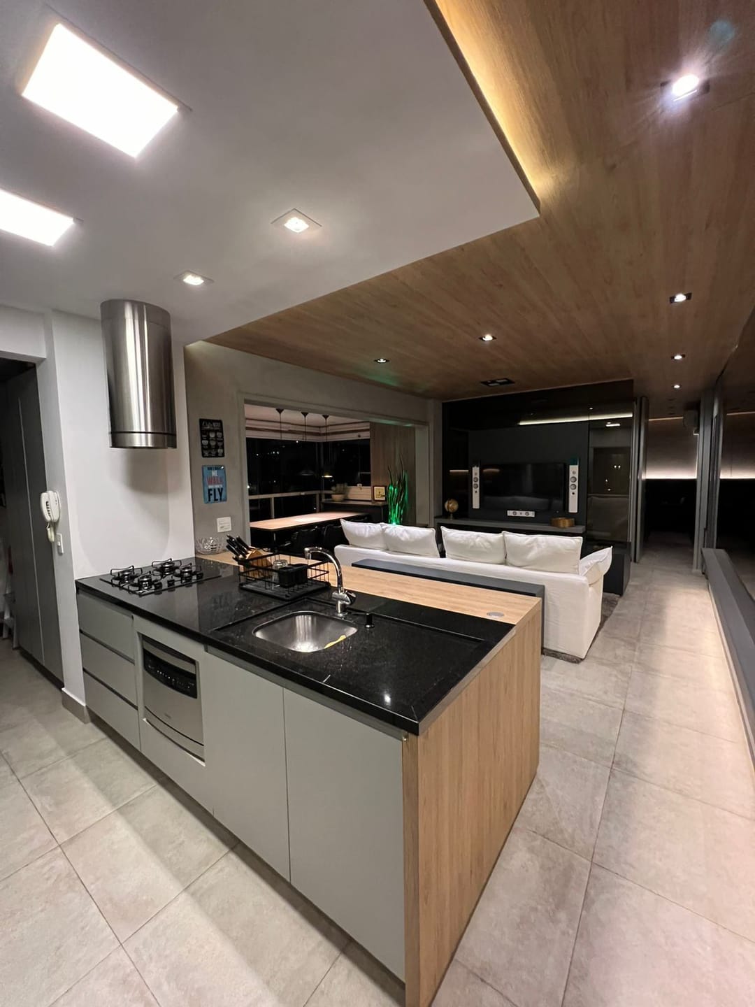 Apartamento à venda com 2 quartos, 72m² - Foto 11