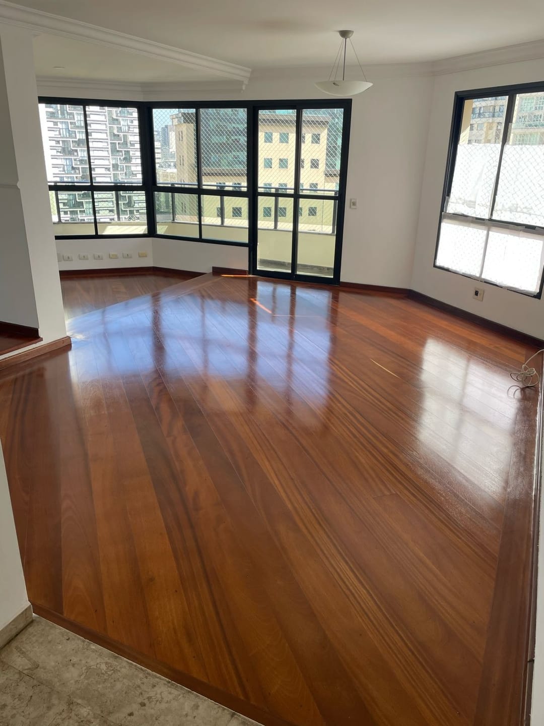 Apartamento, 3 quartos, 221 m² - Foto 2