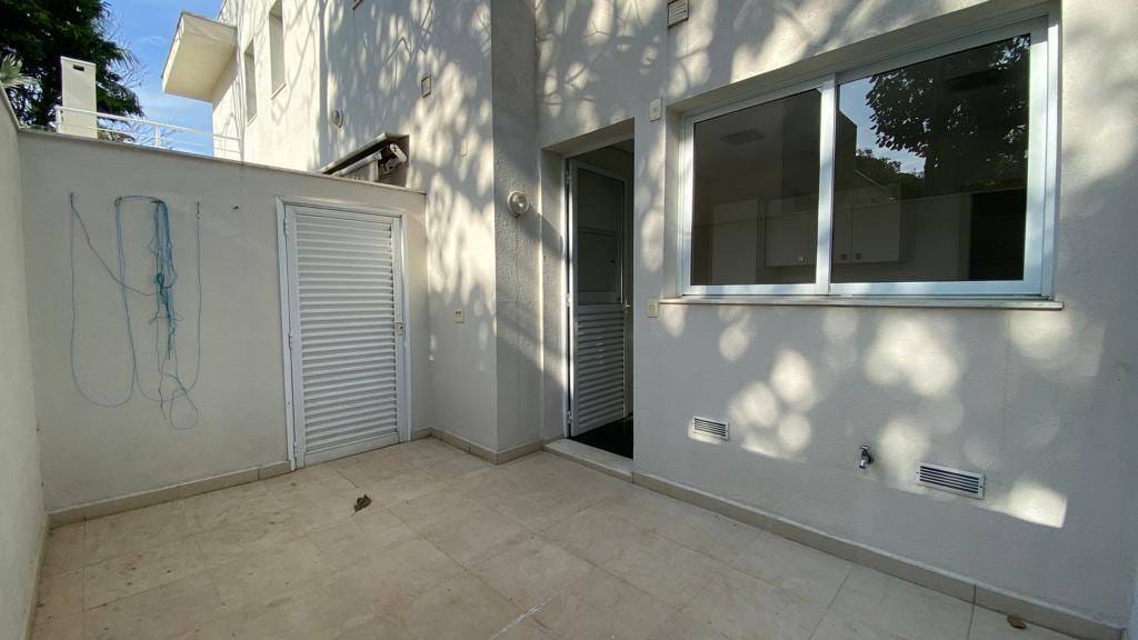 Casa à venda com 4 quartos, 931m² - Foto 32