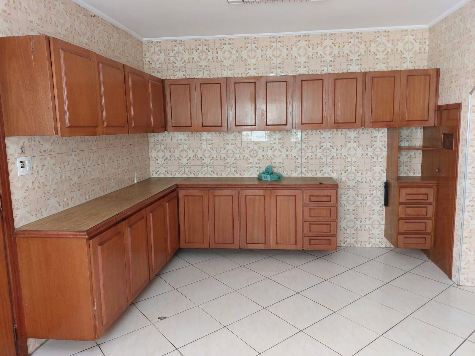 Casa, 5 quartos, 330 m² - Foto 2