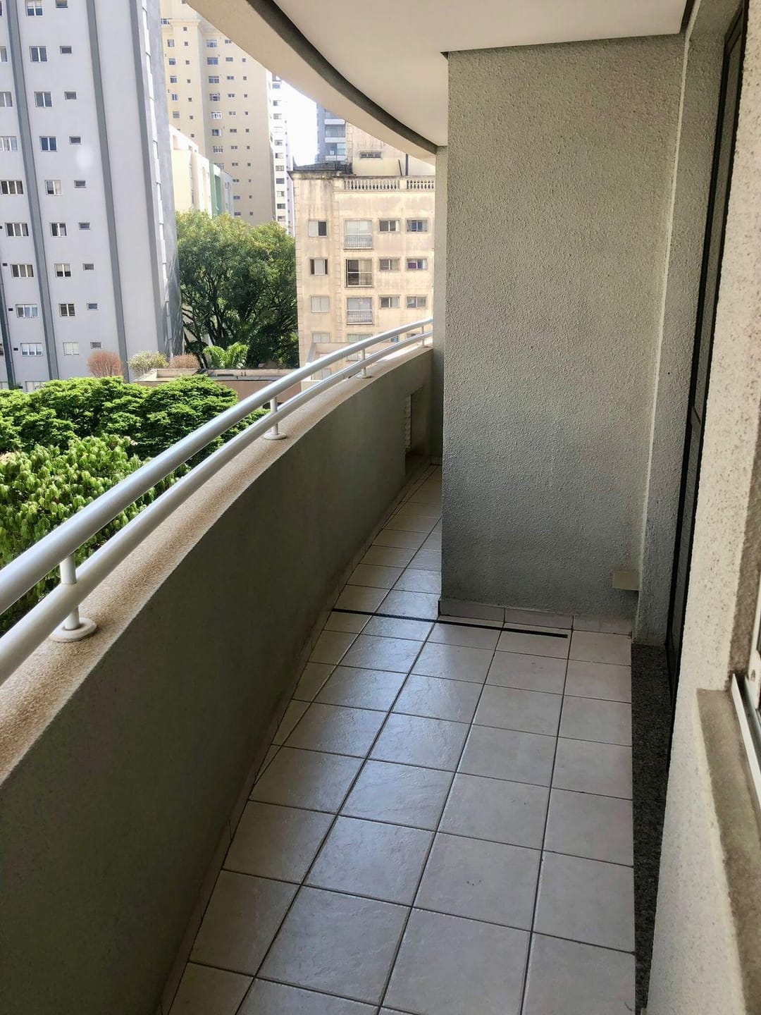 Apartamento para alugar com 1 quarto, 37m² - Foto 17