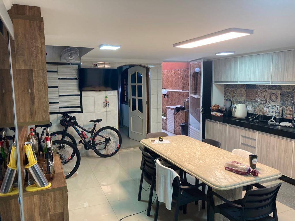 Casa, 4 quartos, 320 m² - Foto 22