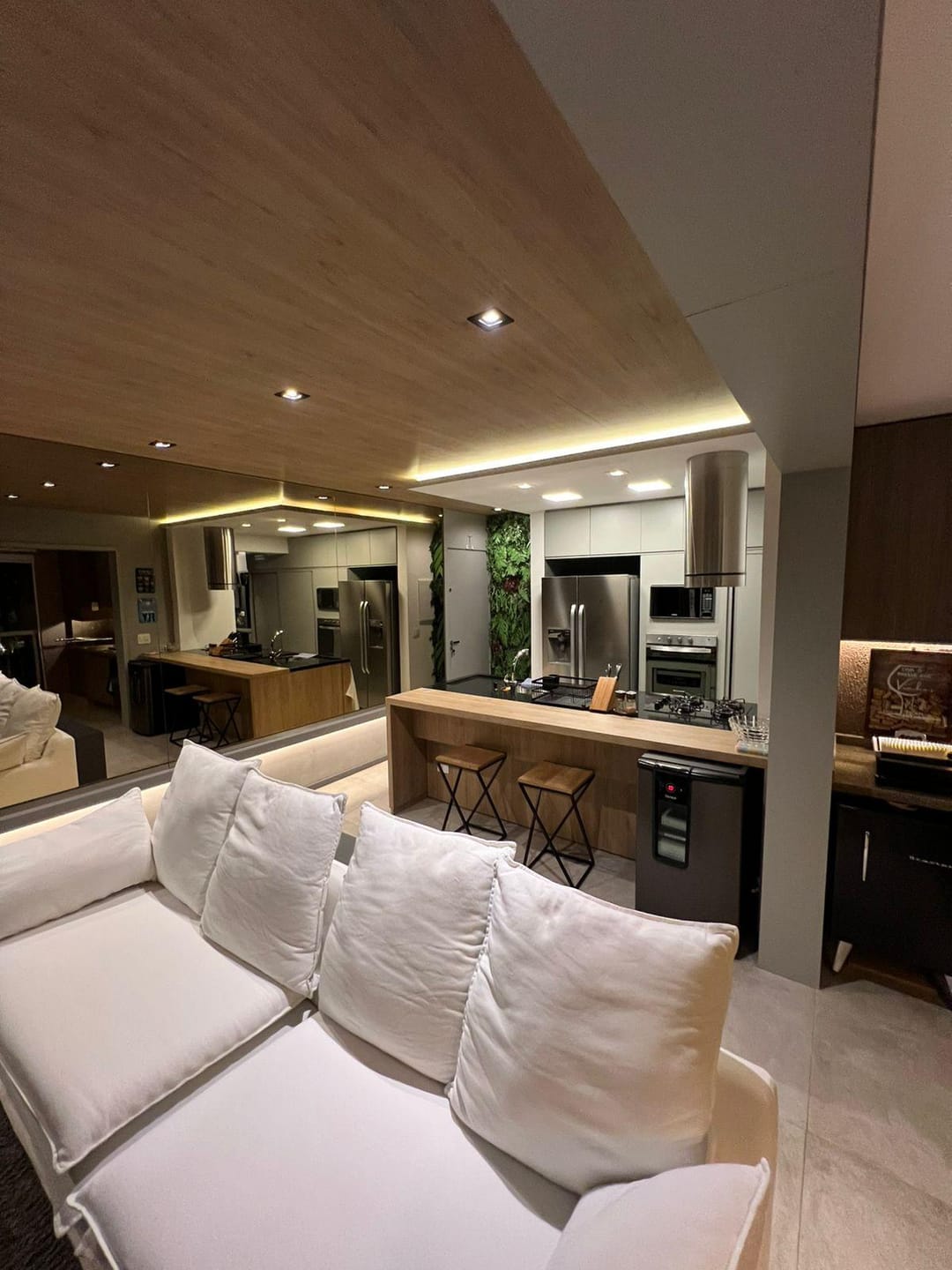 Apartamento à venda com 2 quartos, 72m² - Foto 5