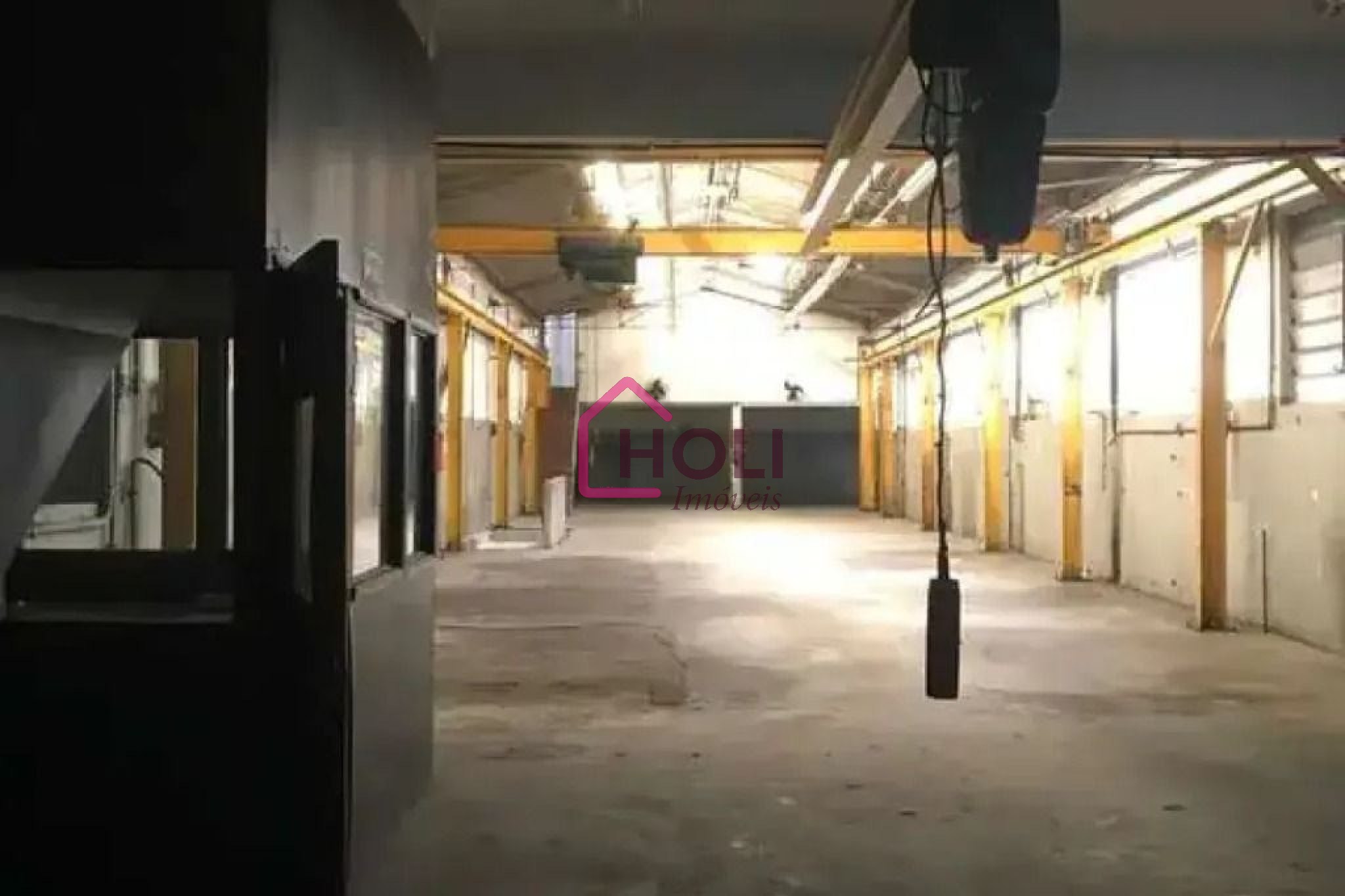 Depósito-Galpão, 930 m² - Foto 2