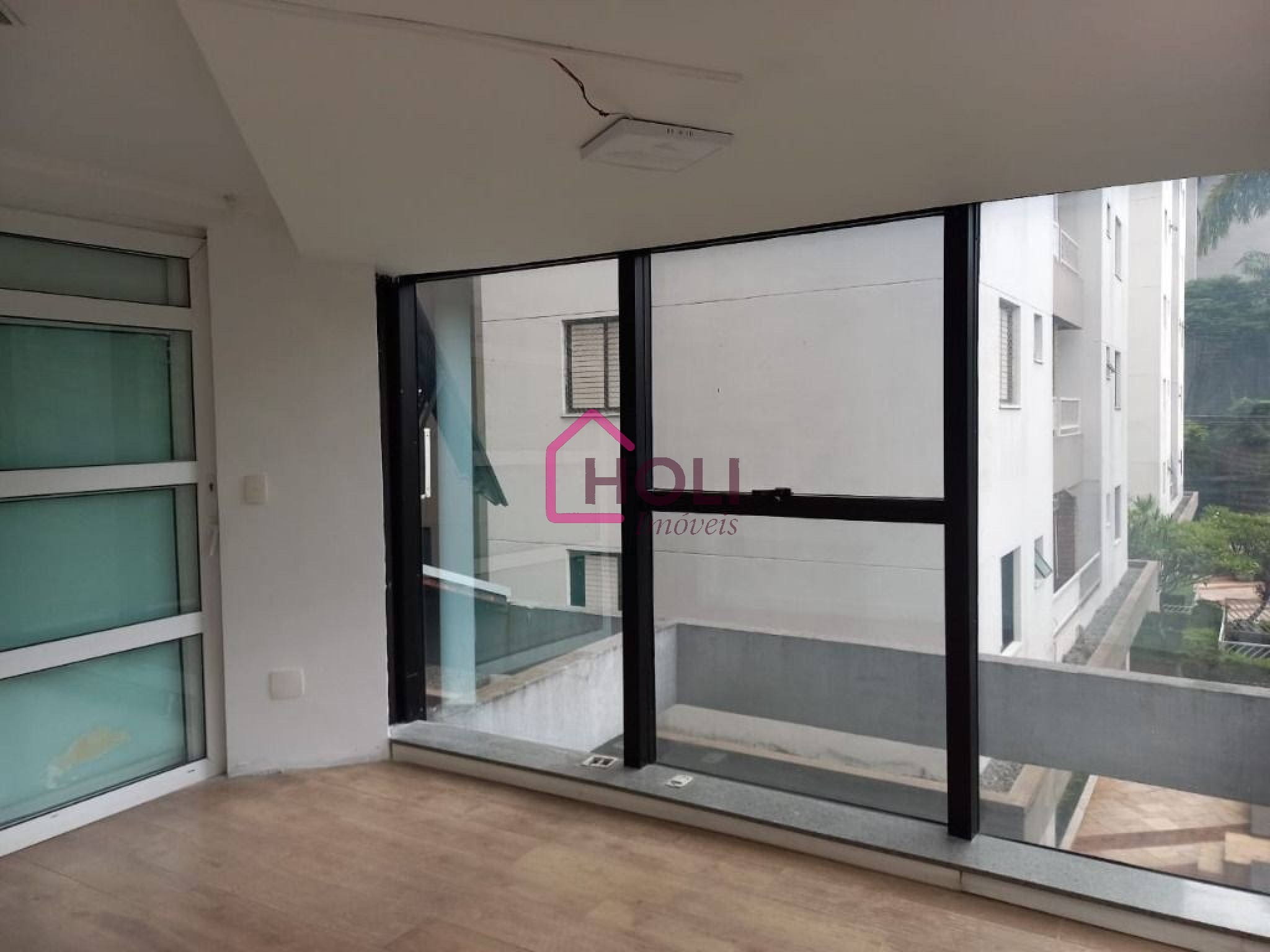 Sala-Conjunto, 300 m² - Foto 1