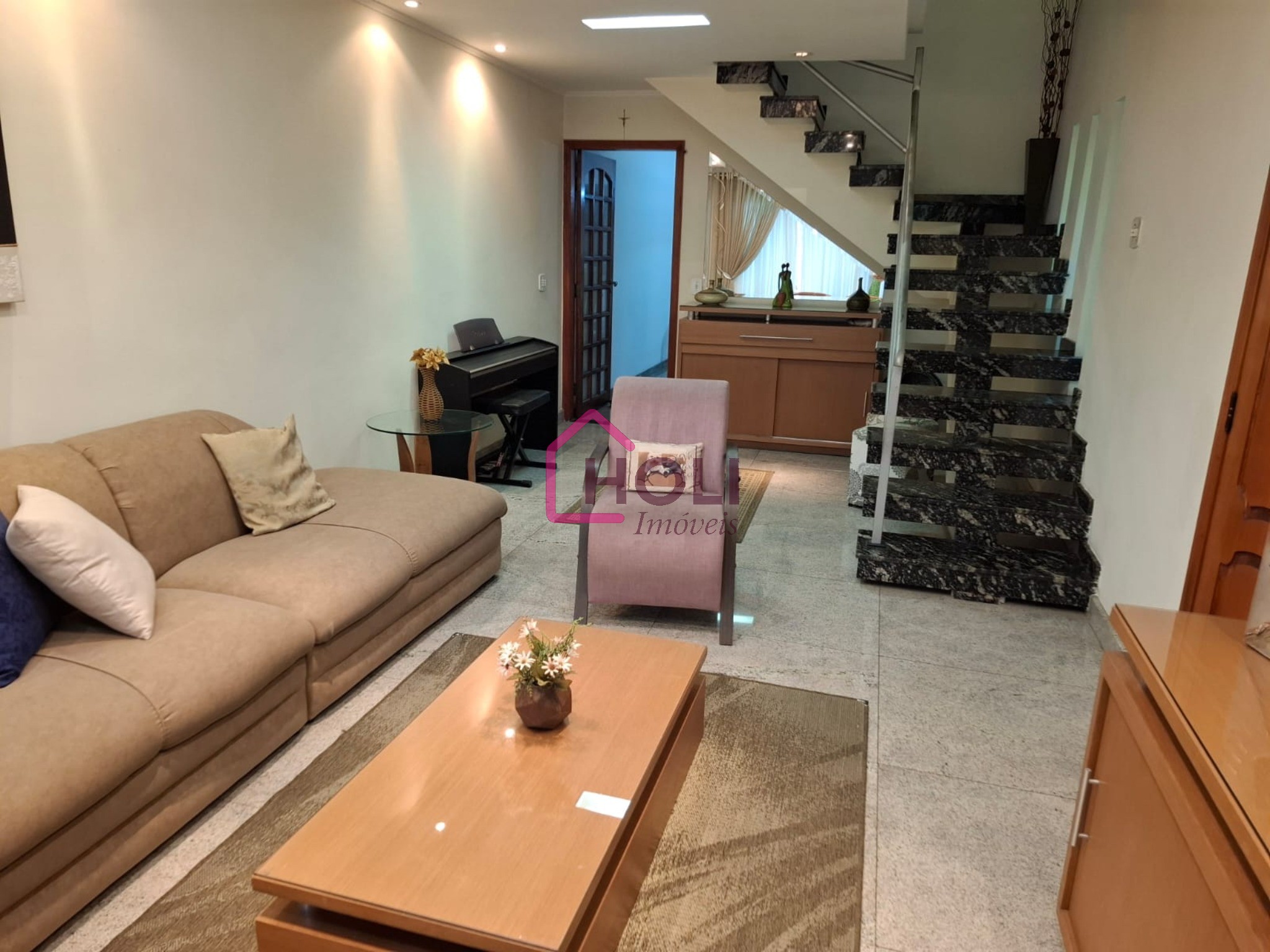 Casa, 3 quartos, 216 m² - Foto 2