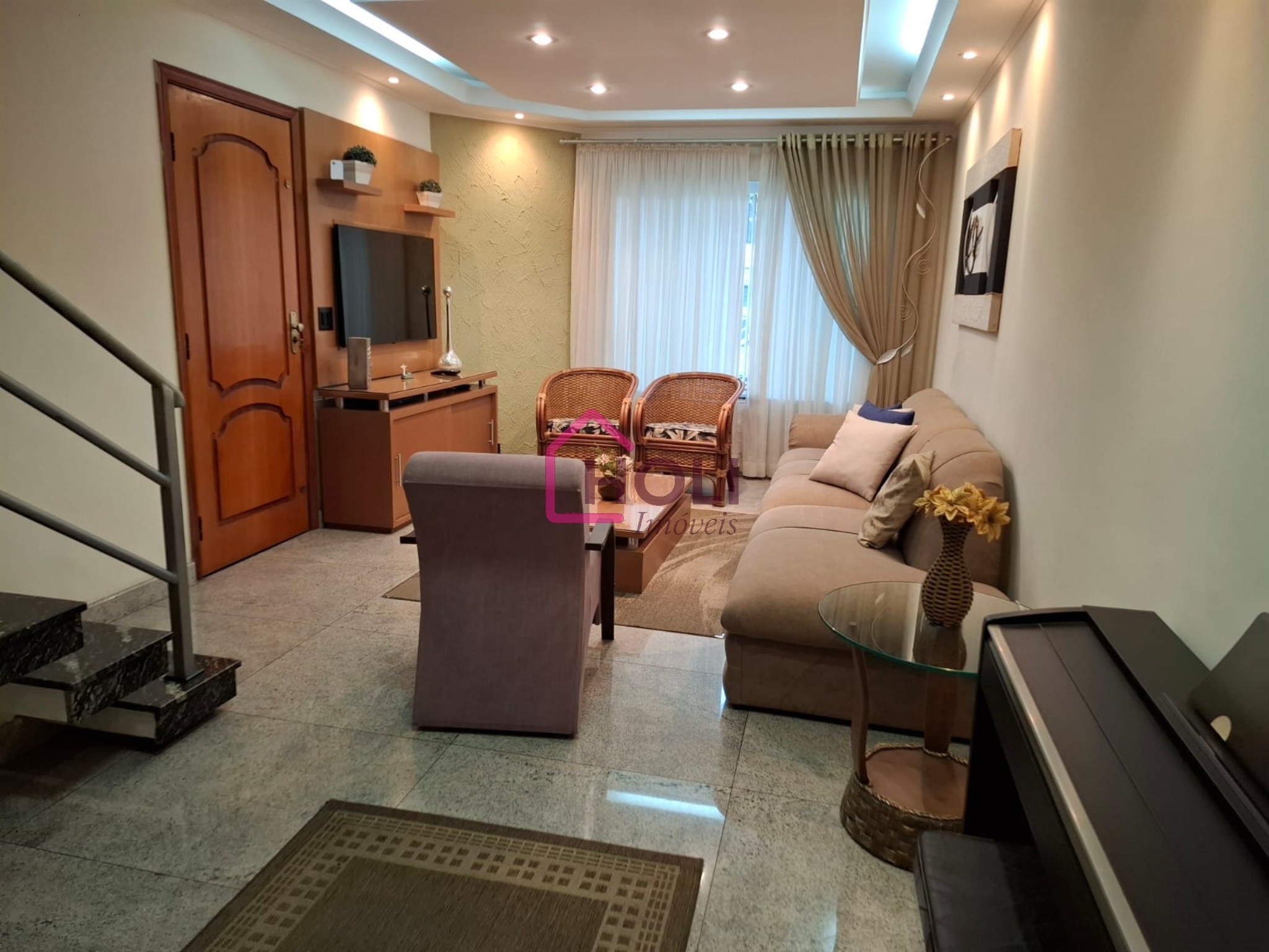 Casa, 3 quartos, 216 m² - Foto 1