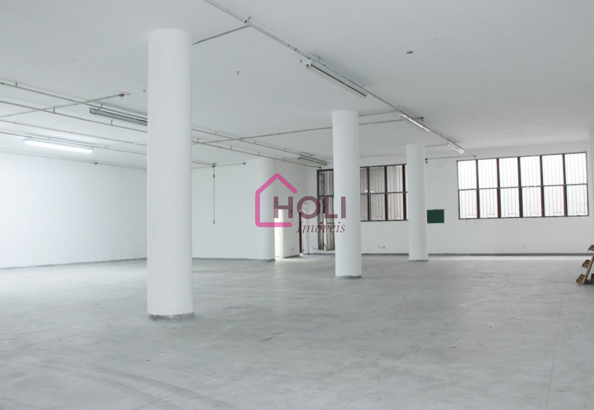 Prédio Inteiro, 6500 m² - Foto 1