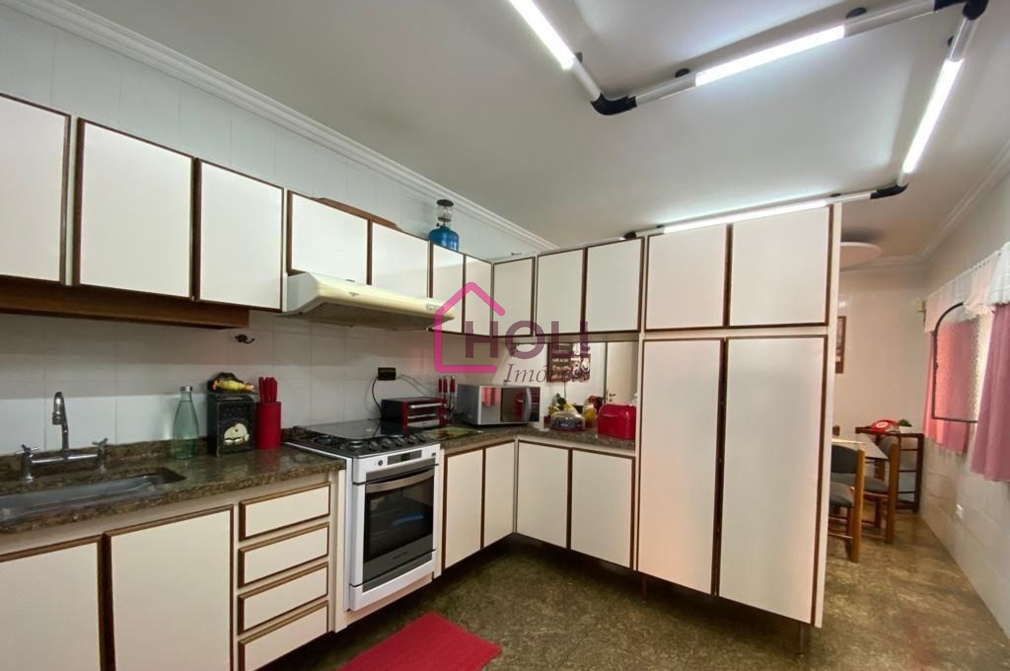 Casa, 3 quartos, 250 m² - Foto 14