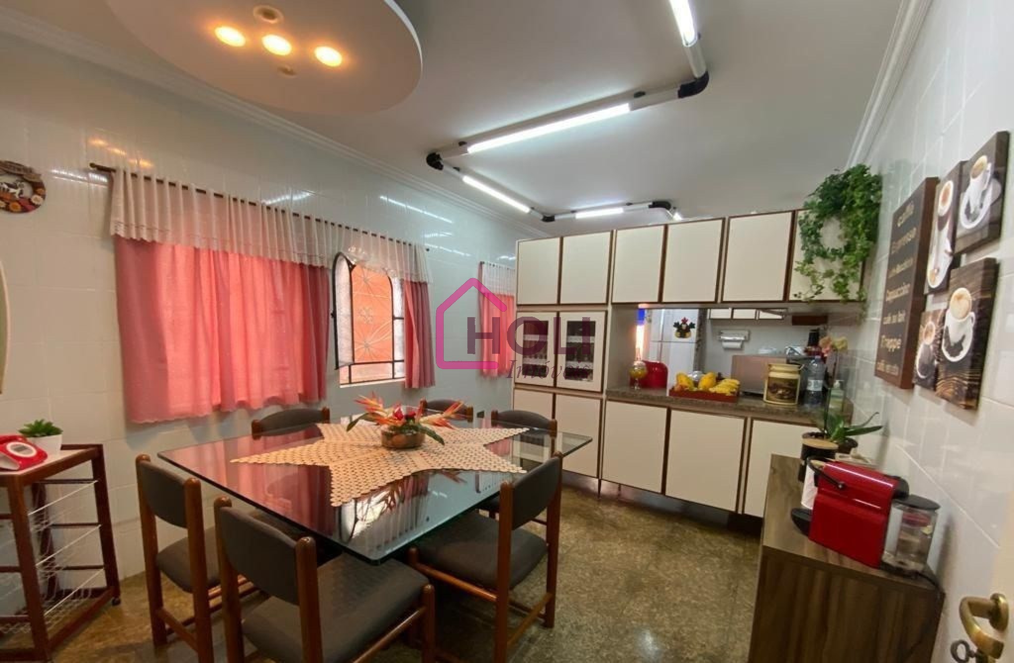 Casa, 3 quartos, 250 m² - Foto 15