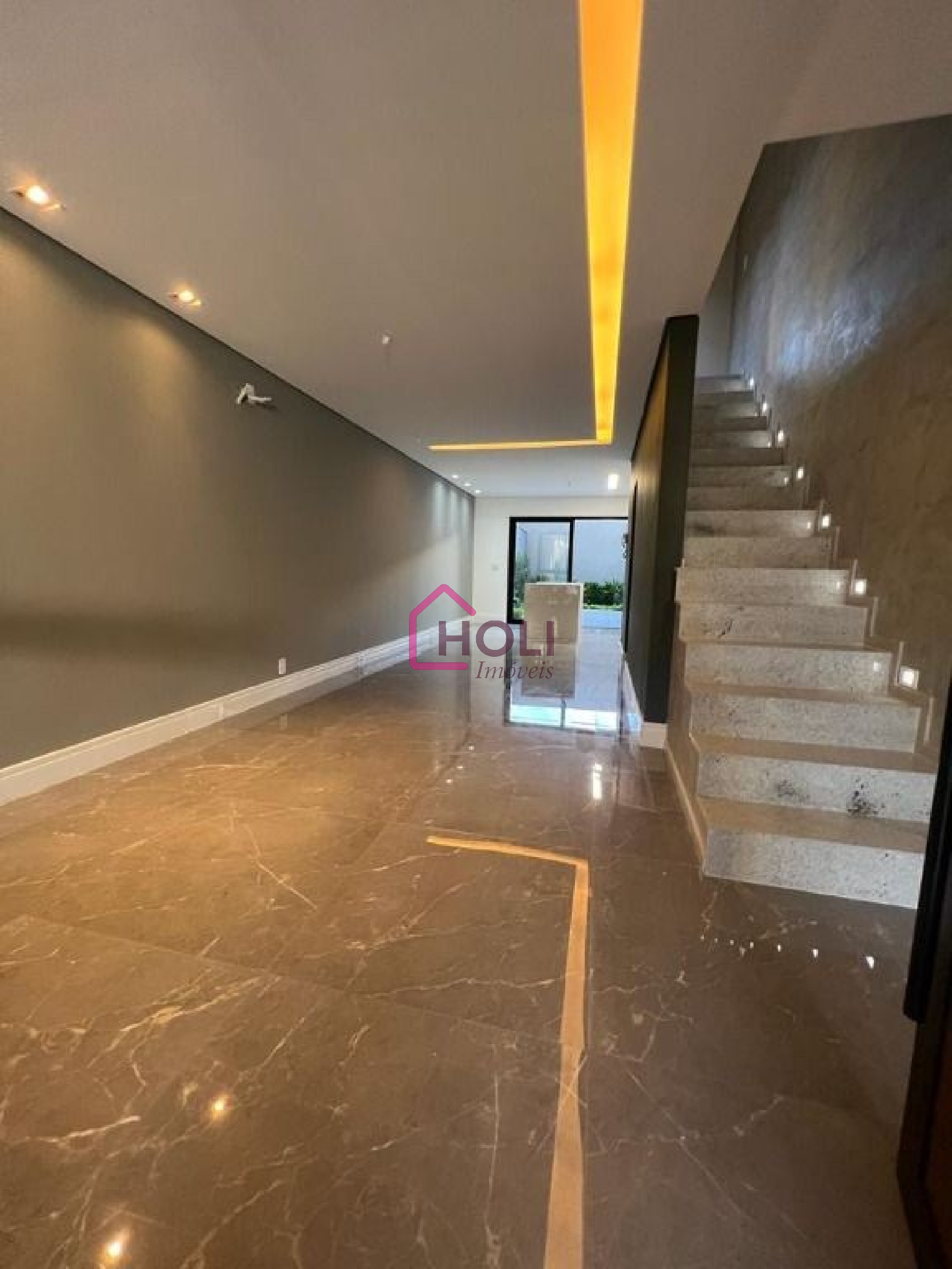 Casa, 3 quartos, 260 m² - Foto 1