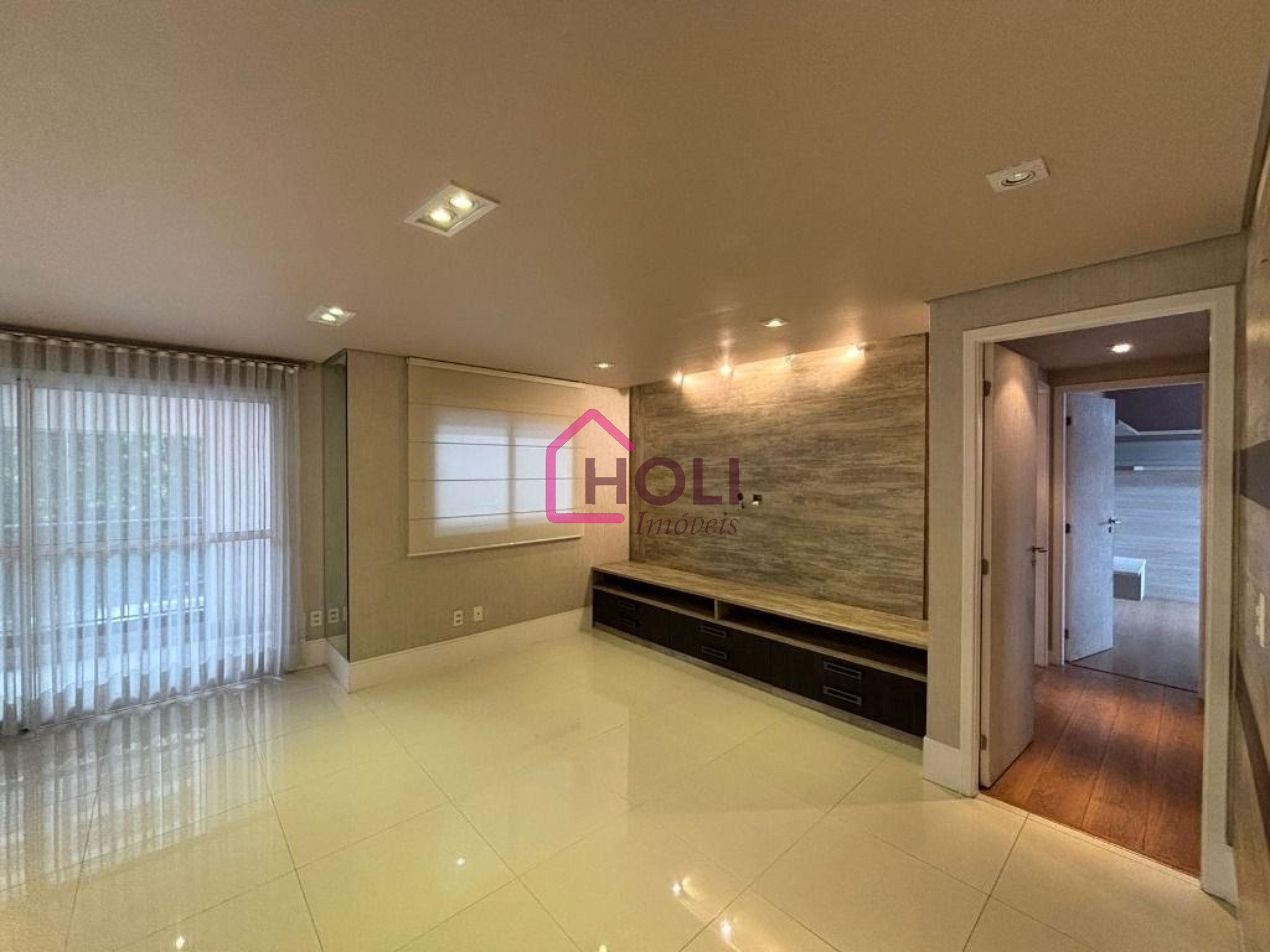 Apartamento, 3 quartos, 215 m² - Foto 1