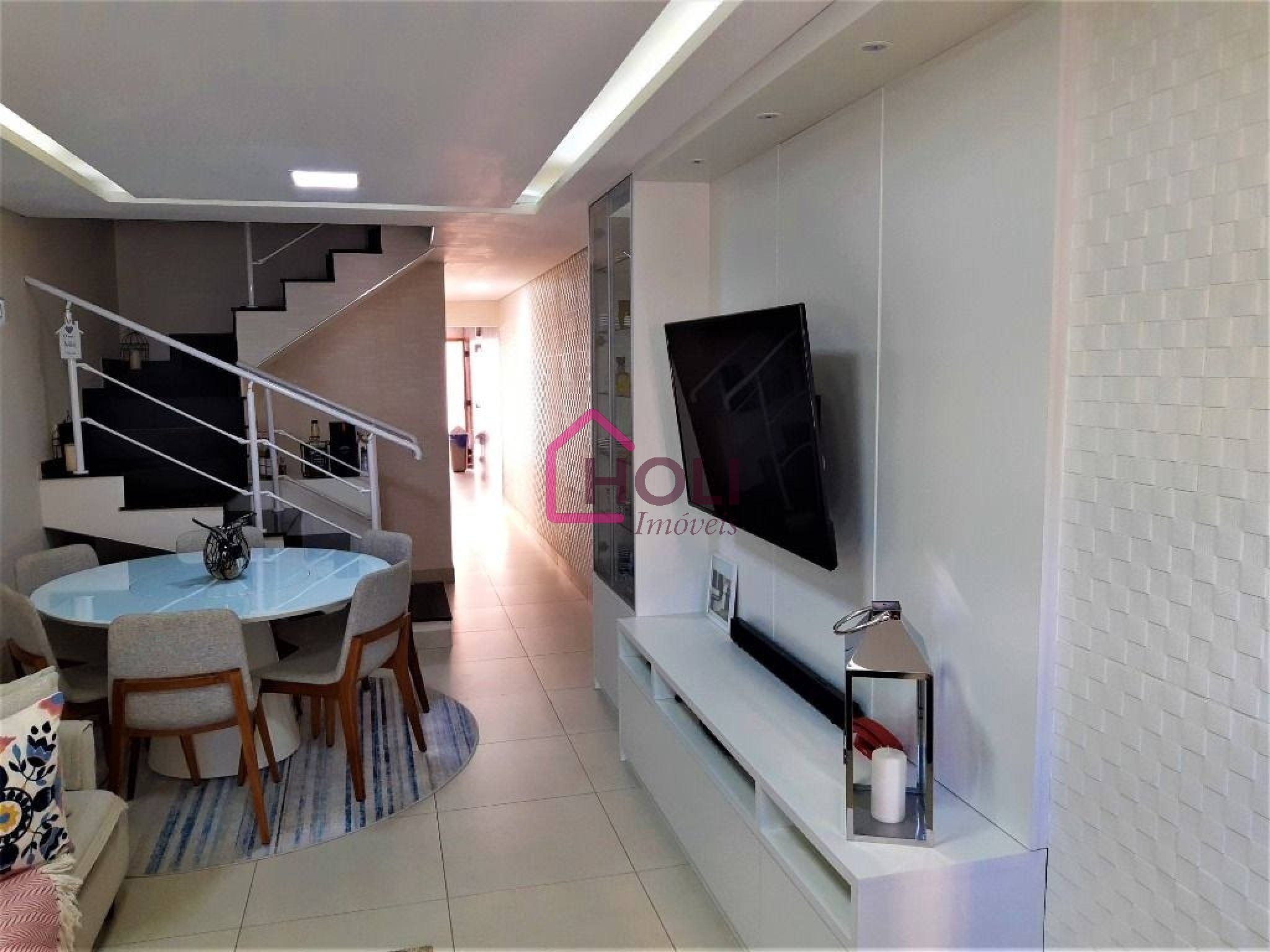 Casa, 3 quartos, 176 m² - Foto 2