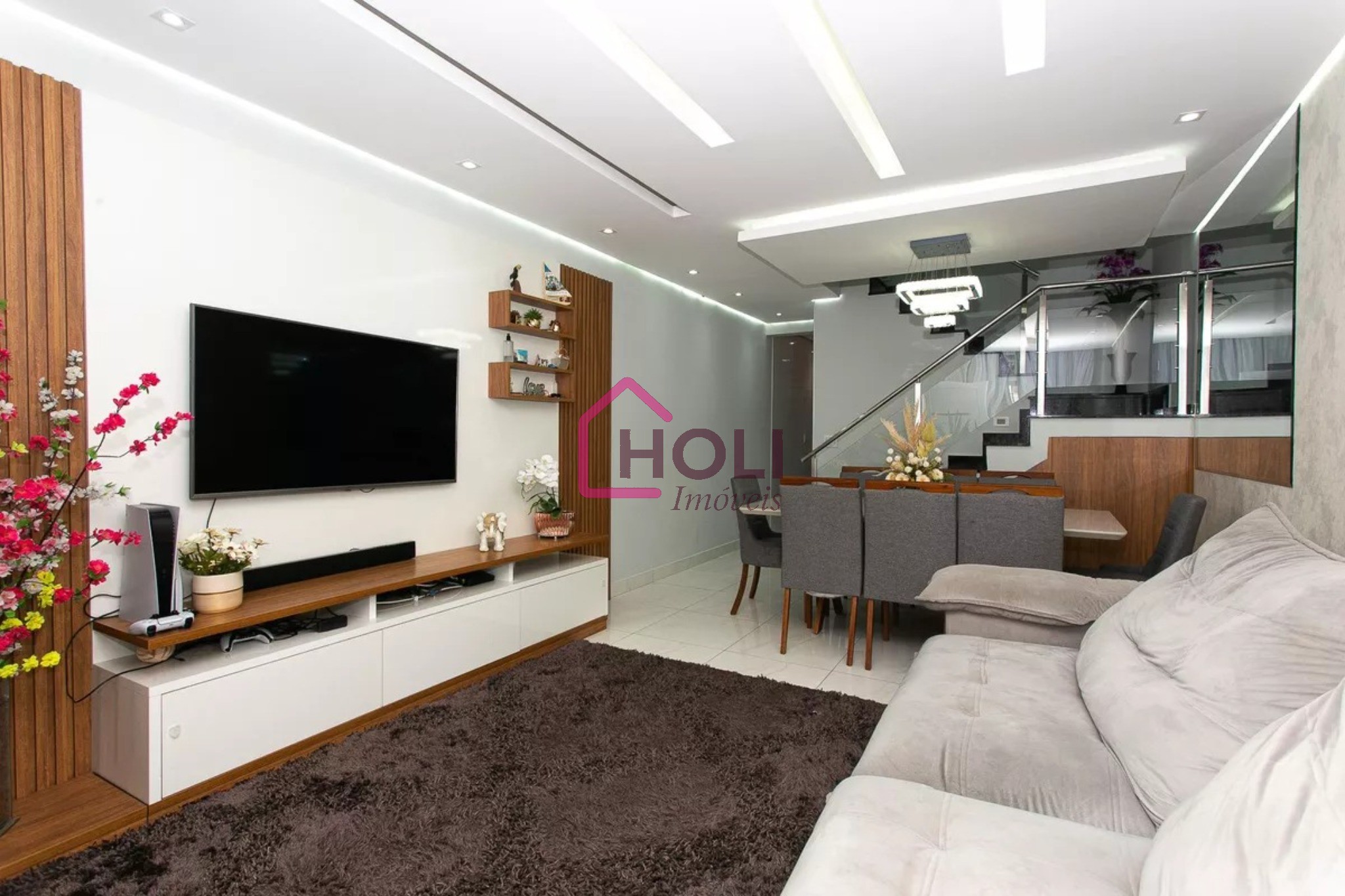 Sobrado, 4 quartos, 215 m² - Foto 1