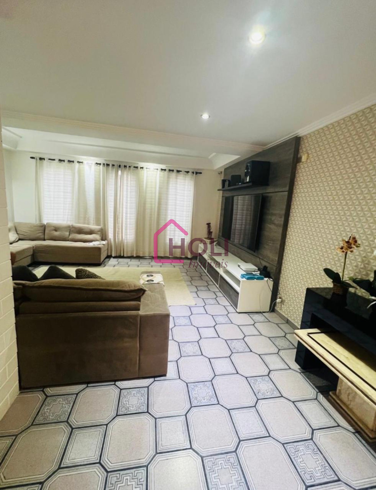 Sobrado, 3 quartos, 286 m² - Foto 1