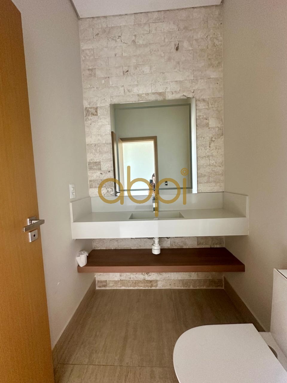 Casa de Luxo em Condomínio - 3 Suítes, Área Gourmet, Piscina e Acabamentos de Alto Padrão em Indaiatuba-SP - Jardim Villa Sapezal