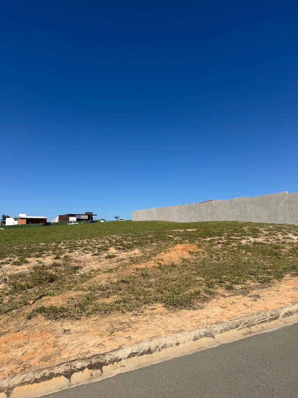 Excelente oportunidade: terreno em condomínio à venda na cidade de Indaiatuba-SP, bairro Reserva Petrus, 1.100,00 m² de área.