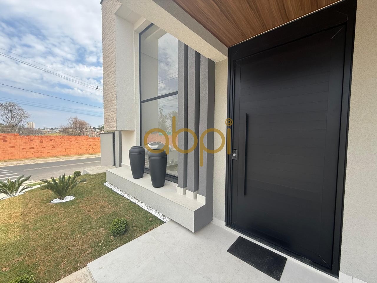 Casa em Condomínio de Luxo em Indaiatuba-SP: 3 Quartos, 3 Suítes, 3 Salas, 3 Banheiros, 4 Vagas de Garagem, 204m².