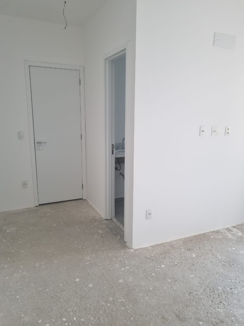 Imperdível: Apartamento à venda no Centro de Indaiatuba-SP, 2 quartos, 2 suítes, 1 sala, 3 banheiros, 2 vagas, 59,67m².