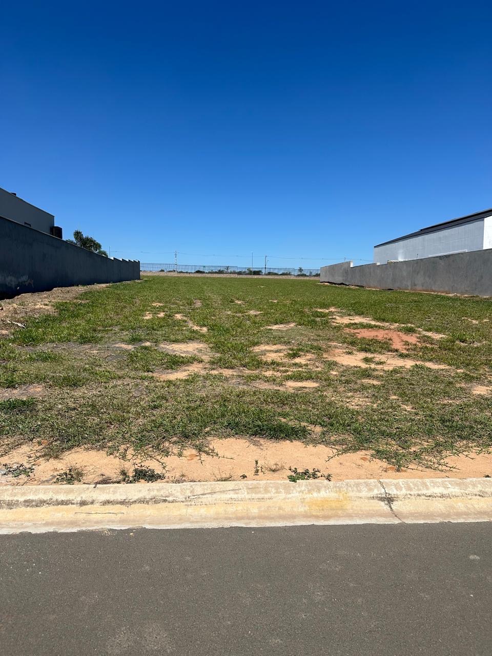 Terreno de 1.049,60 m² no Condomínio Reserva Petrus em Indaiatuba-SP: Oportunidade única de investimento!