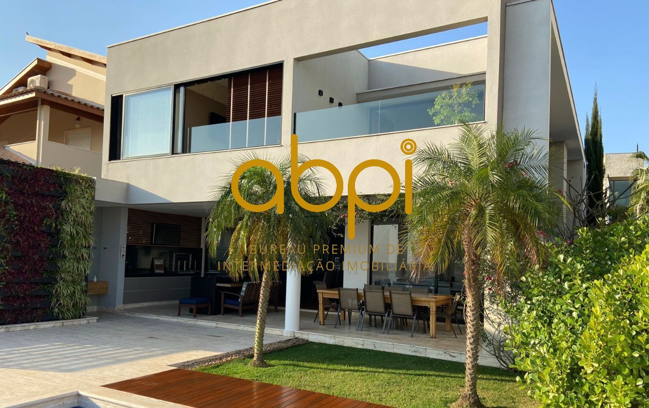 Casa de Alto Padrão com Vista Deslumbrante em Indaiatuba-SP - Condomínio ParadisoResidência de Luxo com 4 Suítes, 6 Vagas de Garagem e Piscina de Mármore. Venha Conferir!
