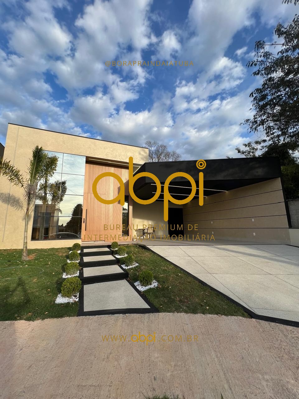 Imperdível! Casa térrea de alto padrão no condomínio Milano, Colinas de Indaiatuba-SP: 3 suítes, piscina e muito mais!