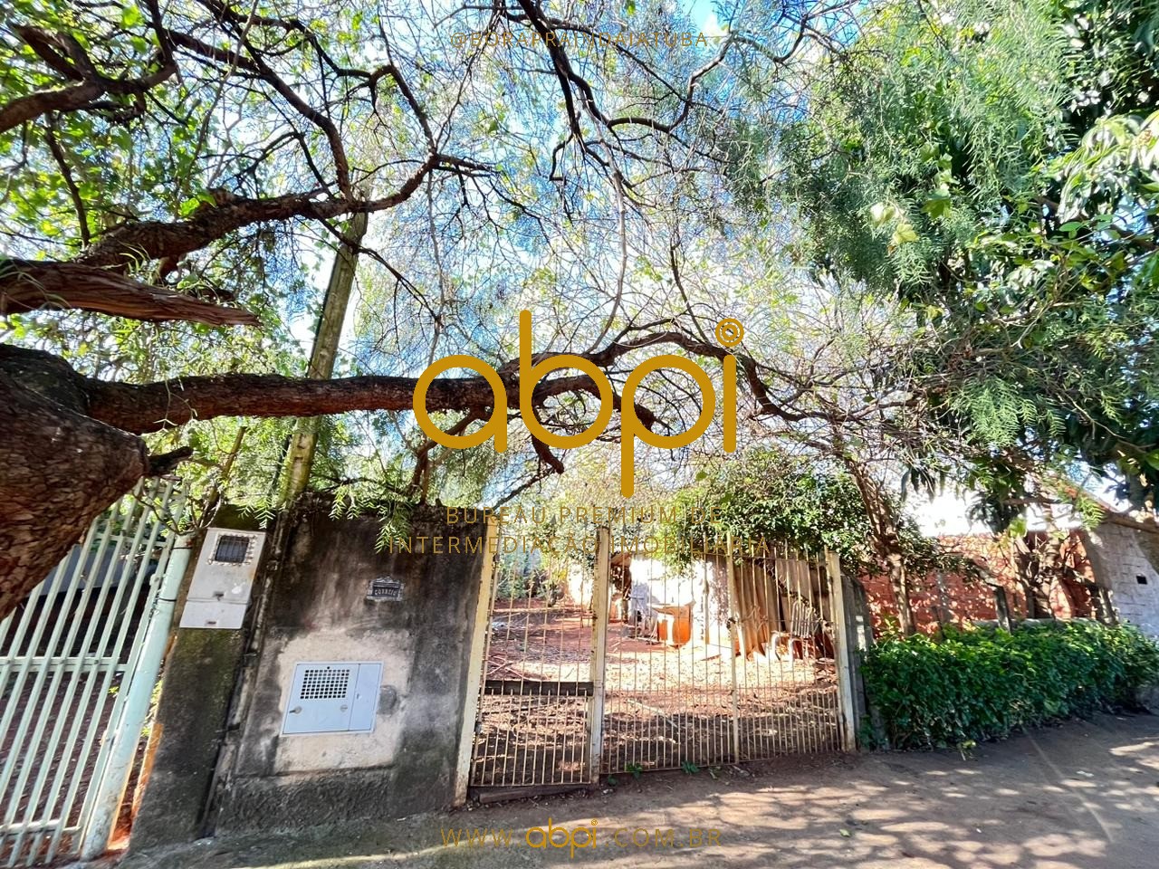 Terreno à venda em Elias Fausto-SP, bairro Cardeal, 250m² de área! Venha conferir essa oportunidade única!