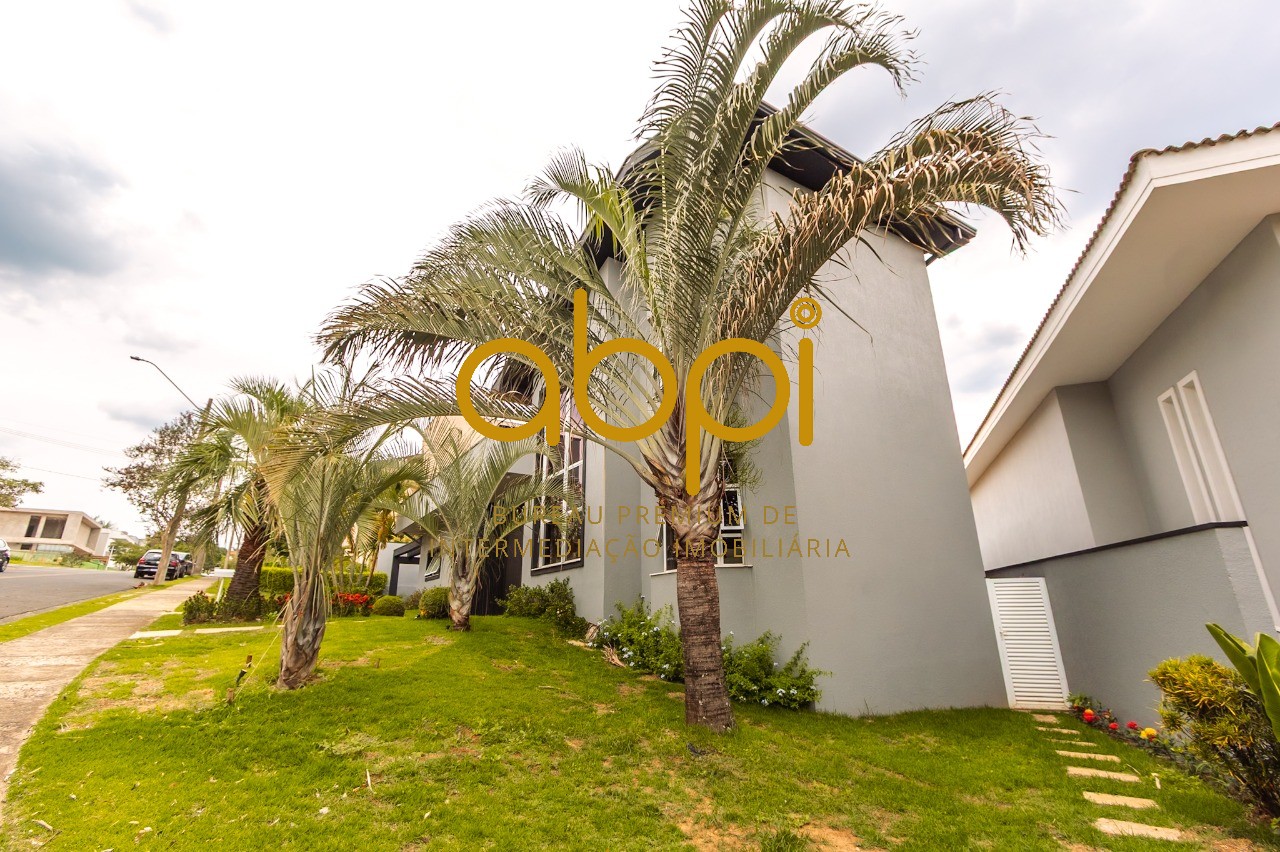 Espetacular casa em condomínio à venda em Indaiatuba-SP, Jardim Residencial Santa Clara - 3 quartos, 3 suítes, 3 salas, 4 banheiros, 4 vagas, 275m².
