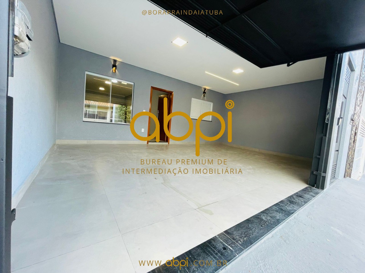 Imperdível casa à venda em Indaiatuba-SP, Jardim União: 2 quartos, 1 suíte, 2 salas, 2 banheiros, 2 vagas de garagem, 138m²!