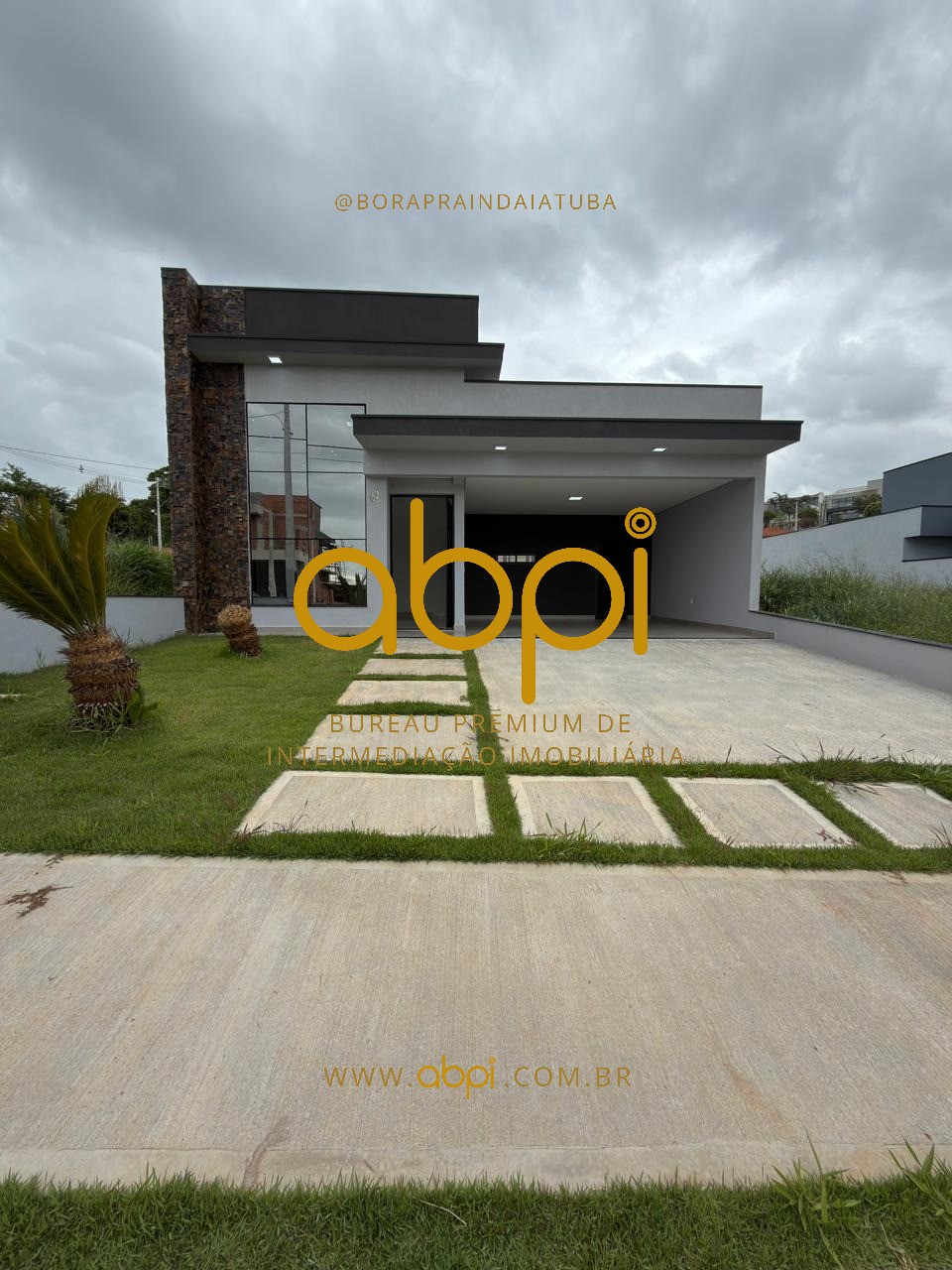 Casa de alto padrão em condomínio à venda em Indaiatuba-SP no Jardim Park Vista Real: 3 quartos, 3 suítes, 1 sala, 1 banheiro, 2 vagas, 192m².