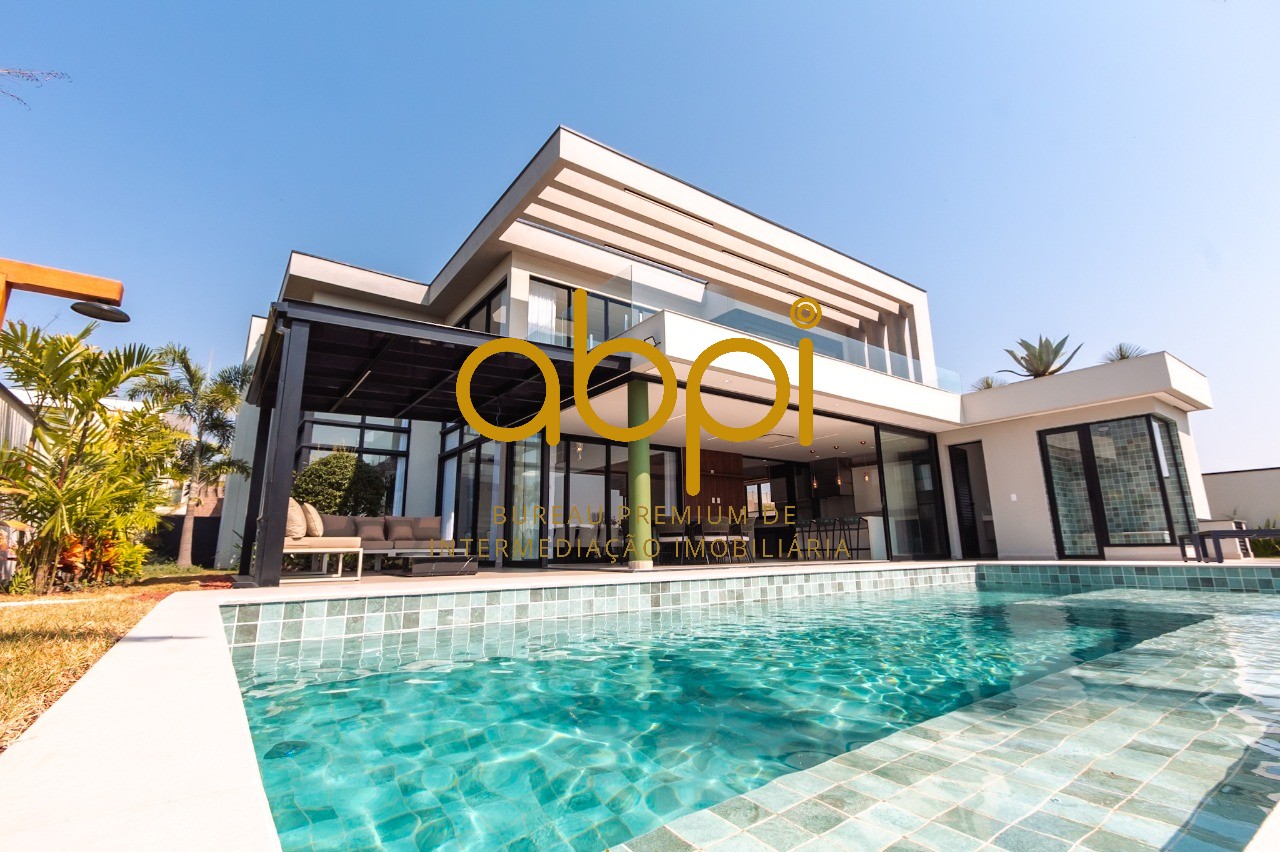 Casa de Luxo em Condomínio: 5 Quartos, 5 Suítes, 2 Salas - Parque Villa dos Pinheiros, Indaiatuba-SP.
