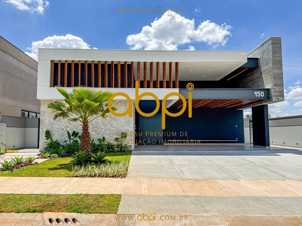 Luxuosa Casa Térrea de 3 Suítes em Condomínio no Jardim Santa Rita, Indaiatuba-SP: Piscina, Aquecimento Solar, Ar Condicionado e Mais!