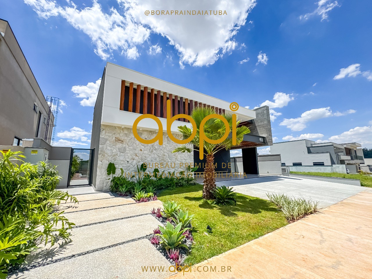 Luxuosa Casa Térrea de 3 Suítes em Condomínio no Jardim Santa Rita, Indaiatuba-SP: Piscina, Aquecimento Solar, Ar Condicionado e Mais!