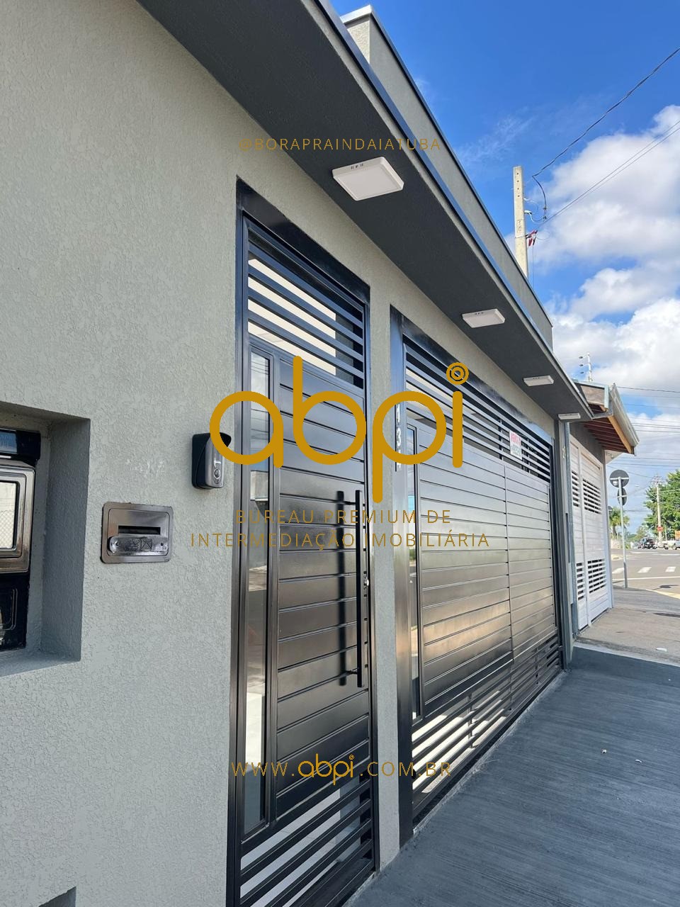 Imperdível oportunidade: Casa à venda em Indaiatuba-SP, no Jardim Monte Carlo, com 3 quartos, 1 suíte, 1 sala, 2 banheiros, 2 vagas de garagem e 112,00 m² de área!