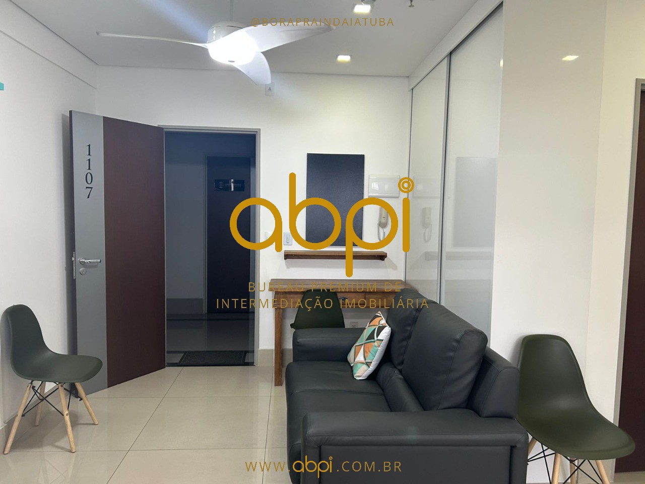 Sala Comercial à Venda no The Diplomat Office & Mall em Indaiatuba-SP: 3 Salas, 1 Banheiro, 1 Vaga de Garagem!