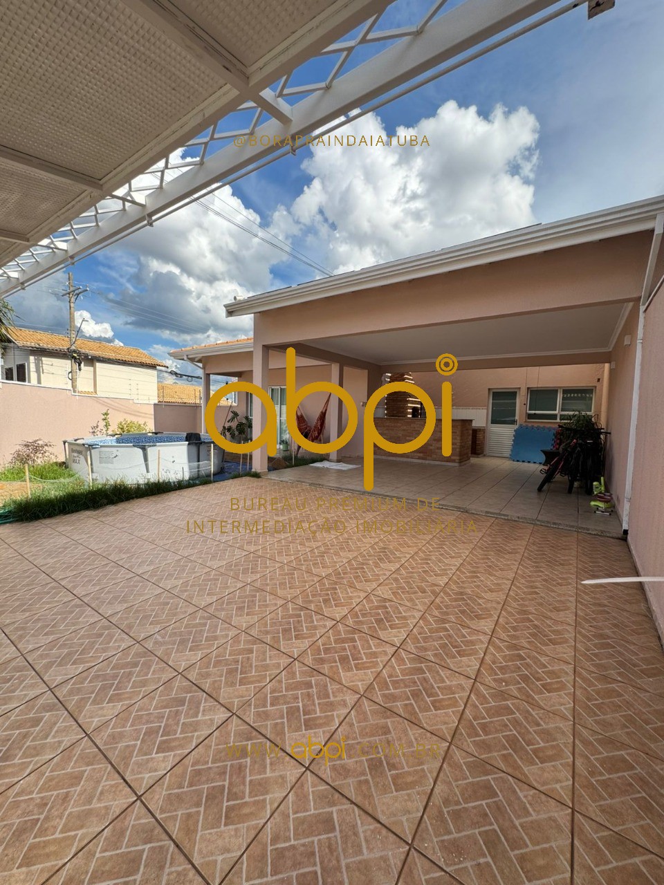 Imperdível oportunidade: Casa à venda em Indaiatuba-SP, Jardim Esplanada - 3 quartos, 1 suíte, 2 salas, 2 banheiros, 4 vagas, 190m².