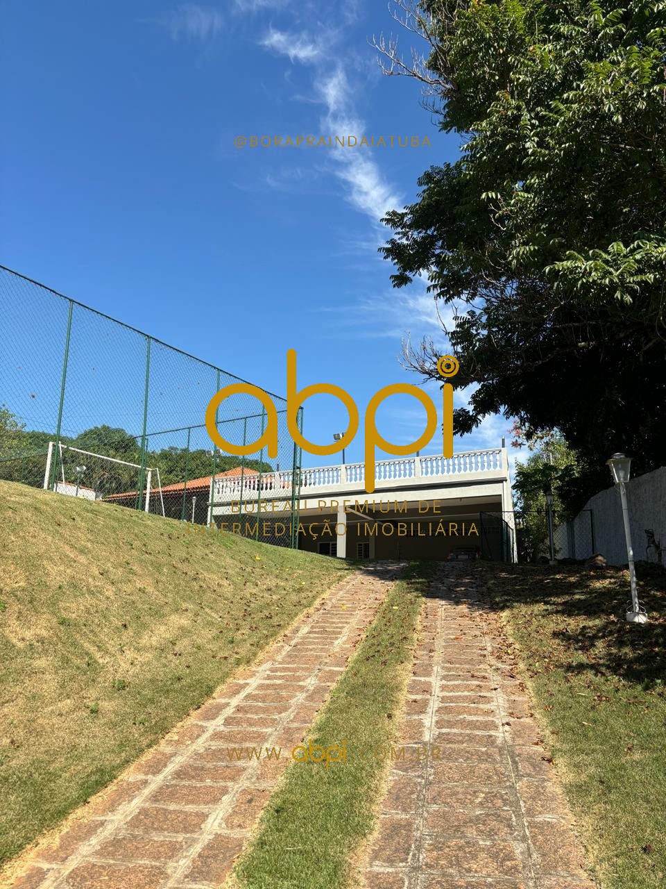 Imperdível: Chácara em condomínio consolidado  em Terras de Itaici, Indaiatuba-SP, com 5 quartos, 5 suítes, 3 salas, 6 banheiros, 7 vagas e 696m²!