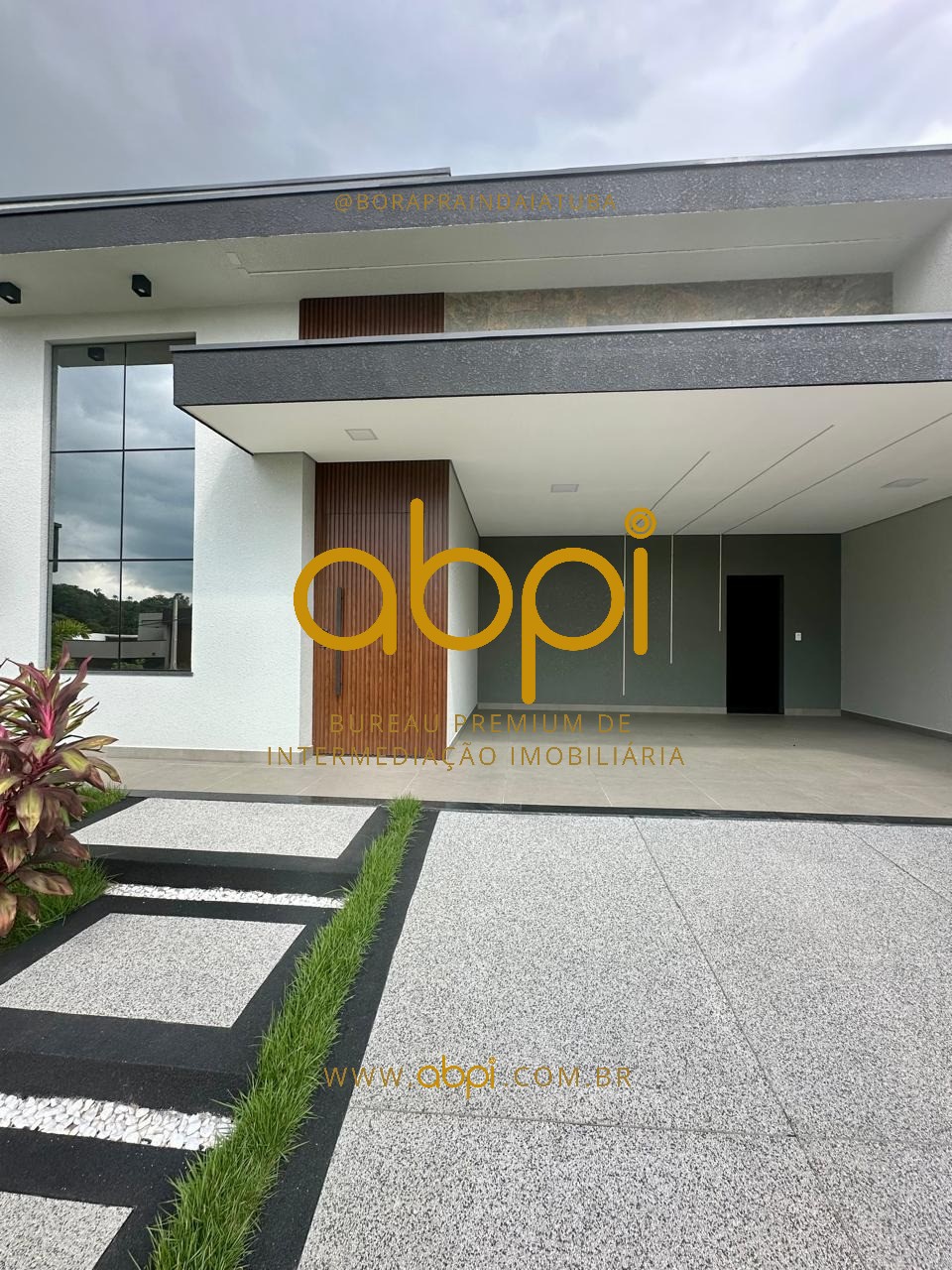 Casa de Alto Padrão em Condomínio com 3 Suítes em Indaiatuba-SP - Loteamento Park Gran Reserve