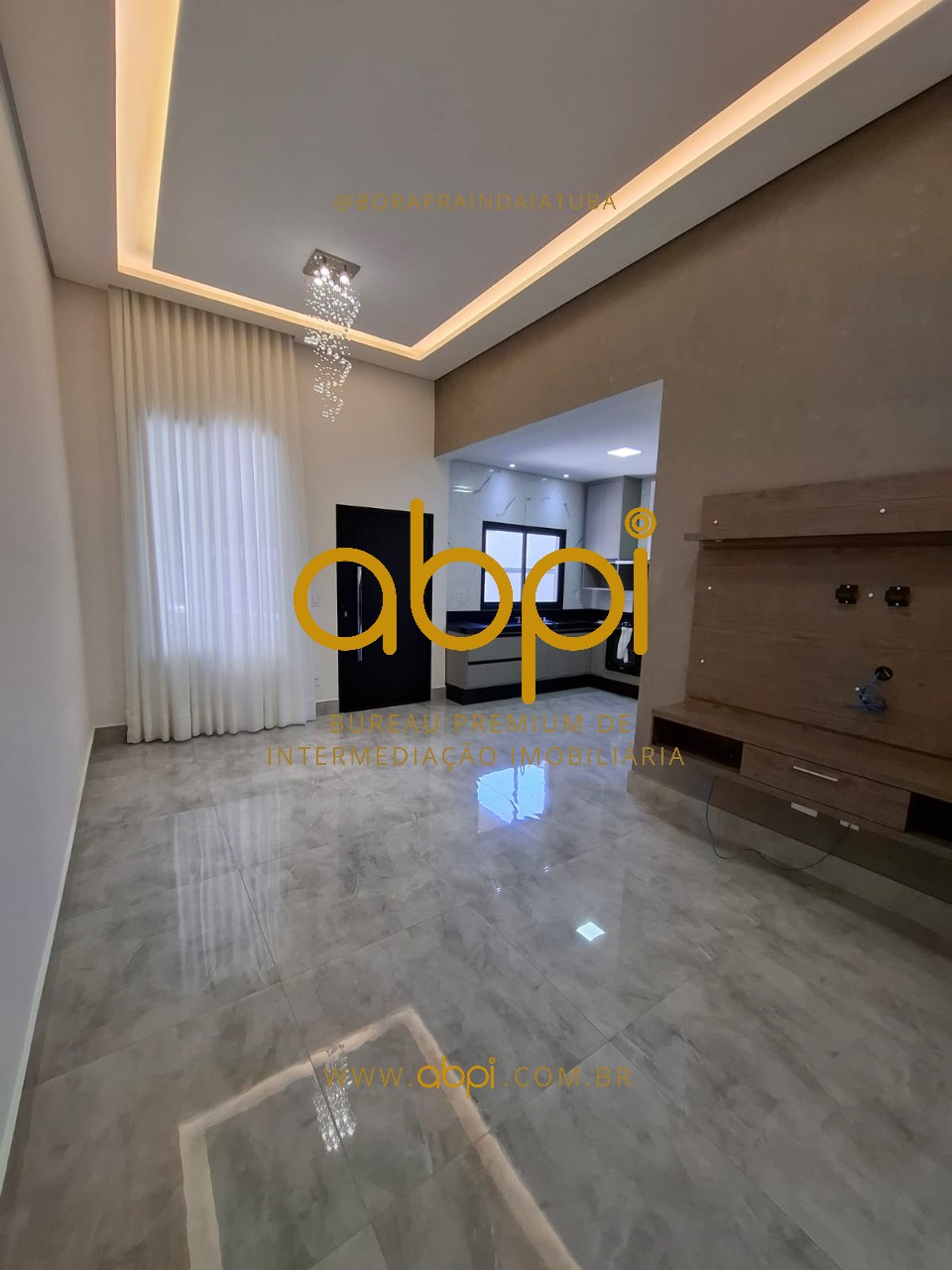 Imperdível oportunidade: Casa à venda em Indaiatuba-SP, Jardim Residencial Veneza, 3 quartos, 1 suíte, 2 salas, 2 banheiros, 2 vagas, 118m².