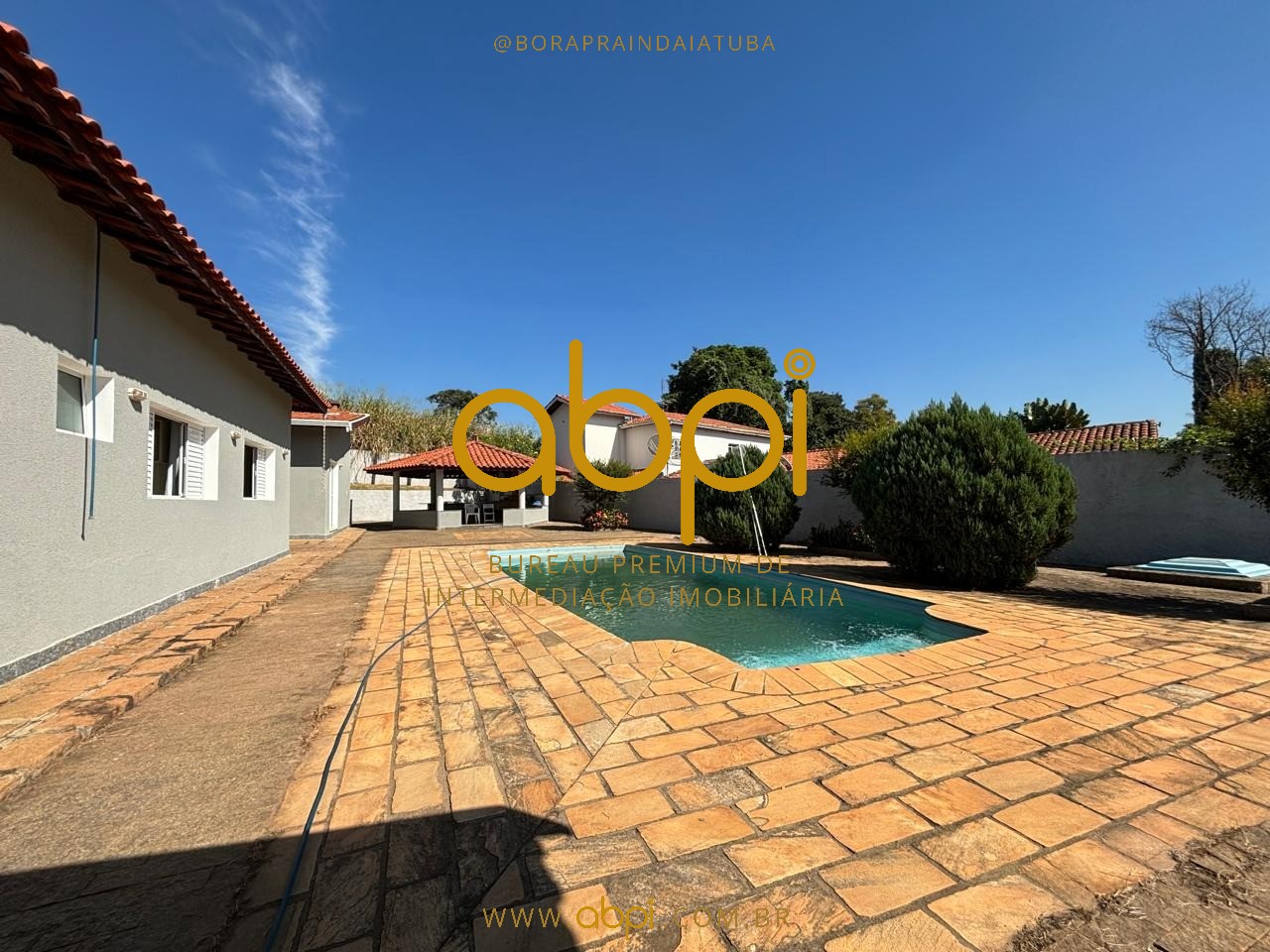 Imperdível: Chácara em condomínio consolidado  em Terras de Itaici, Indaiatuba-SP, com 5 quartos, 5 suítes, 3 salas, 6 banheiros, 7 vagas e 696m²!