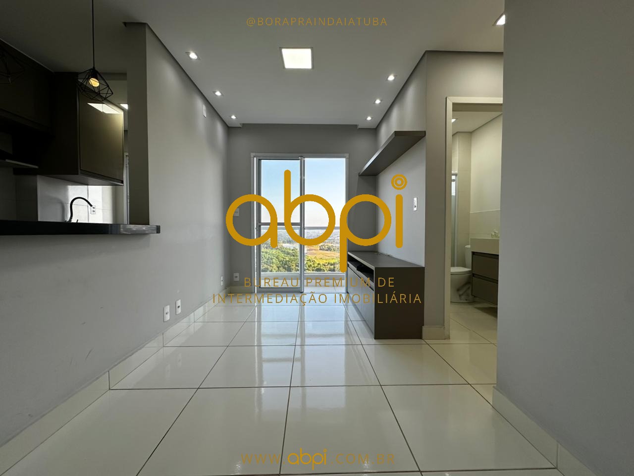 Apartamento à venda em Indaiatuba-SP no Condomínio Villa Helvetia: 2 quartos, 1 sala, 1 banheiro, 2 vagas, 51,44m². Aproveite!