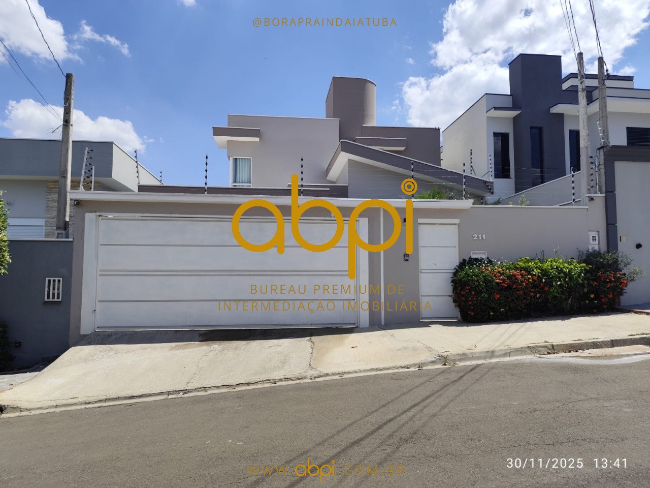 Casa para venda em Indaiatuba-SP, Jardim Esplanada 2: 3 quartos, 3 suítes, 2 salas, 3 banheiros, 2 vagas, 218m².