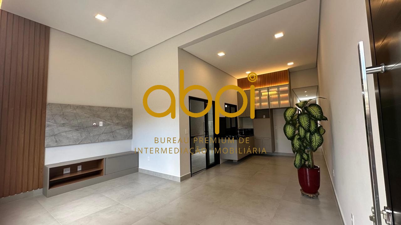 Imperdível oportunidade: Casa à venda em Indaiatuba-SP, na Vila Vitória II, com 3 quartos, 1 suíte, 1 sala, 2 banheiros, 2 vagas de garagem.