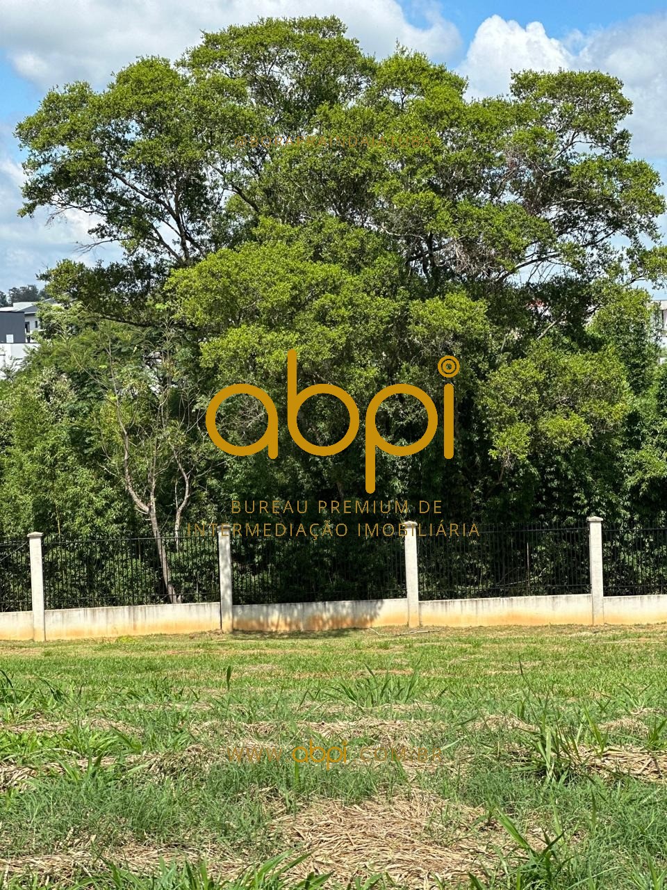 Terreno de 1.010m² em condomínio à venda na Reserva Petrus, Indaiatuba-SP: ideal para construir a casa dos seus sonhos!
