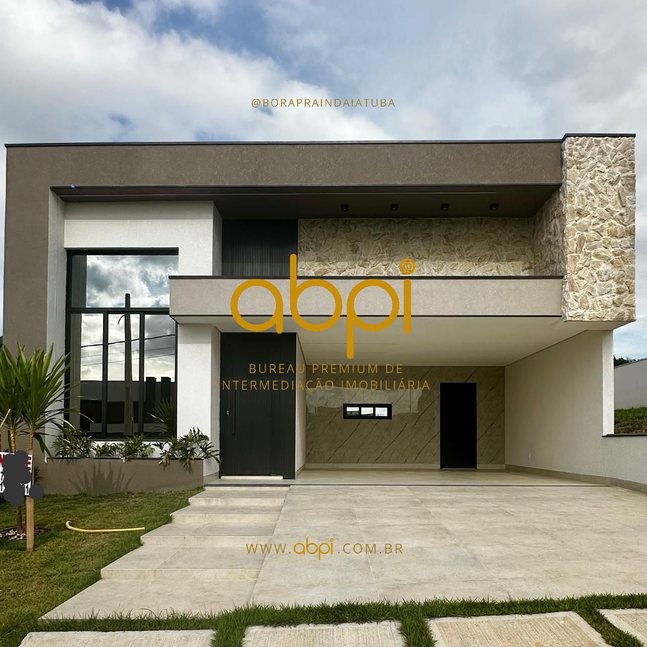 Imóvel de luxo em condomínio exclusivo em Indaiatuba-SP, 3 quartos, 3 suítes, 2 salas, 3 banheiros, 3 vagas de garagem, 205m².